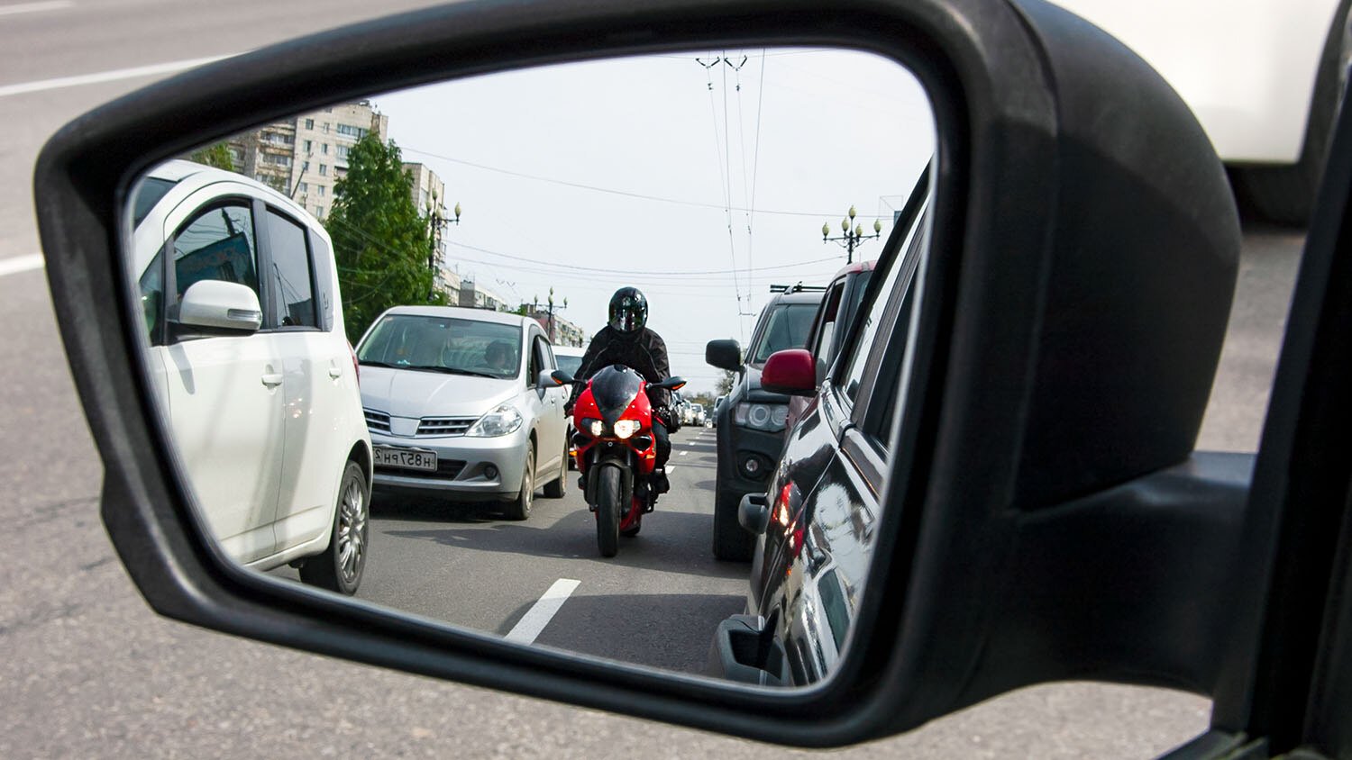 ¿Por qué es importante tener un seguro completo para tu moto?